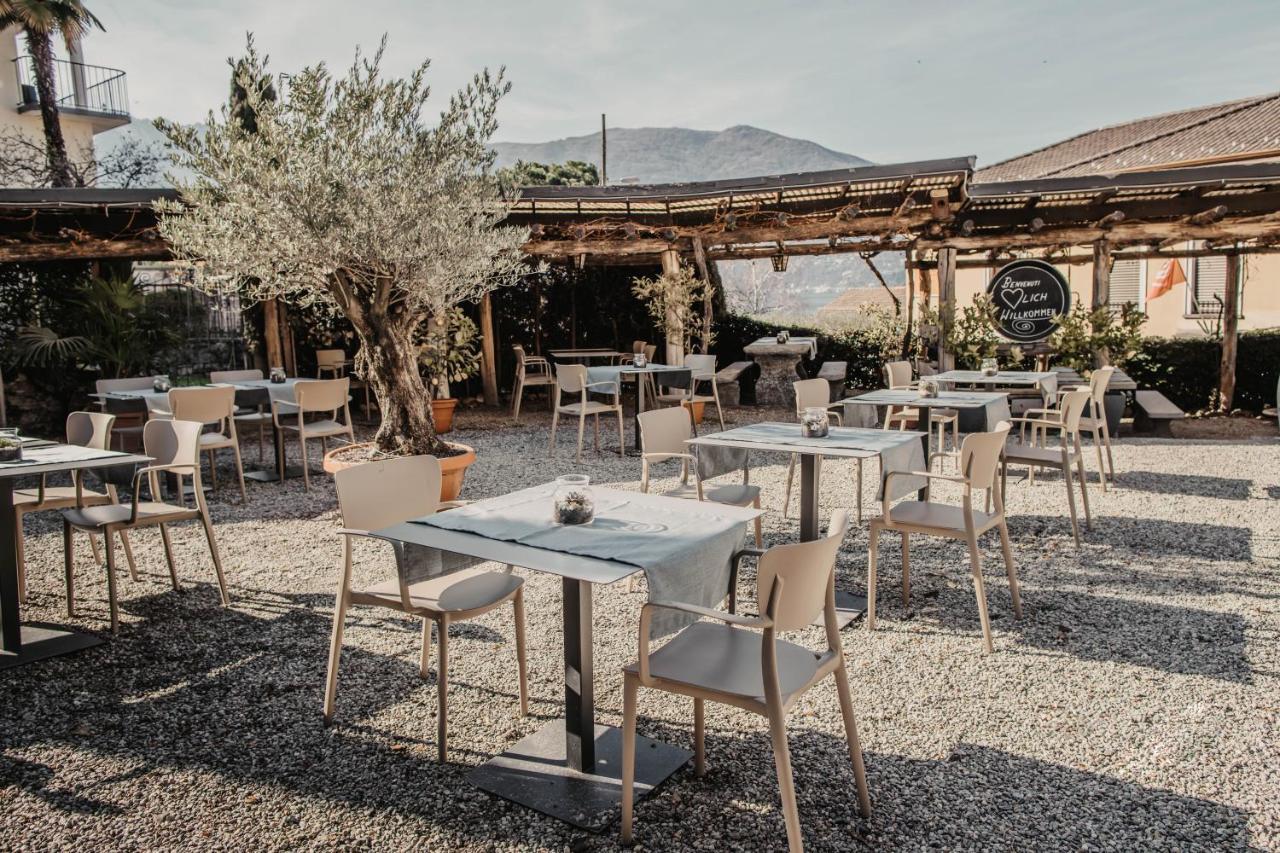 Albergo Ristorante Al Portico Gerra  エクステリア 写真