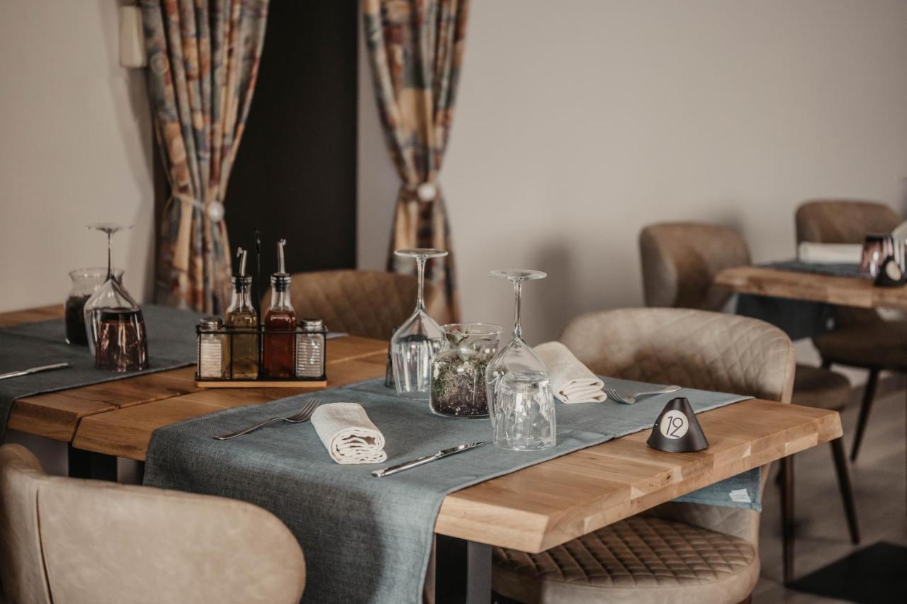Albergo Ristorante Al Portico Gerra  エクステリア 写真