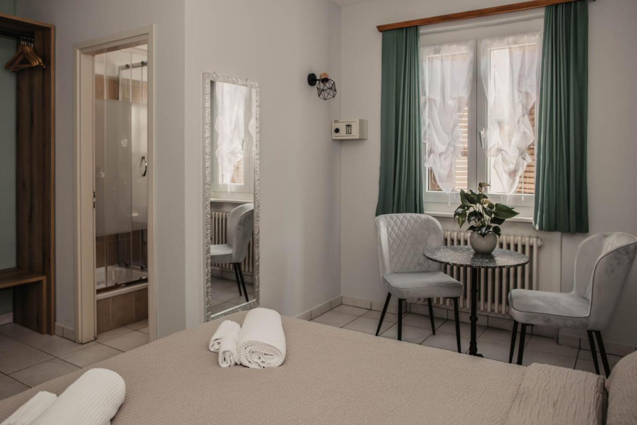 Albergo Ristorante Al Portico Gerra  エクステリア 写真