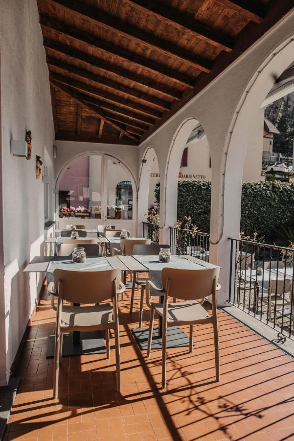 Albergo Ristorante Al Portico Gerra  エクステリア 写真