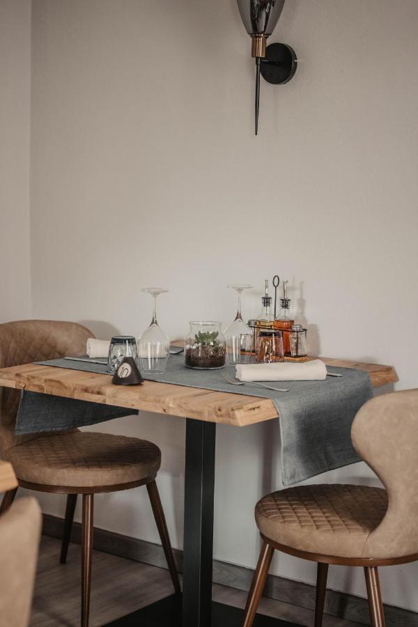 Albergo Ristorante Al Portico Gerra  エクステリア 写真