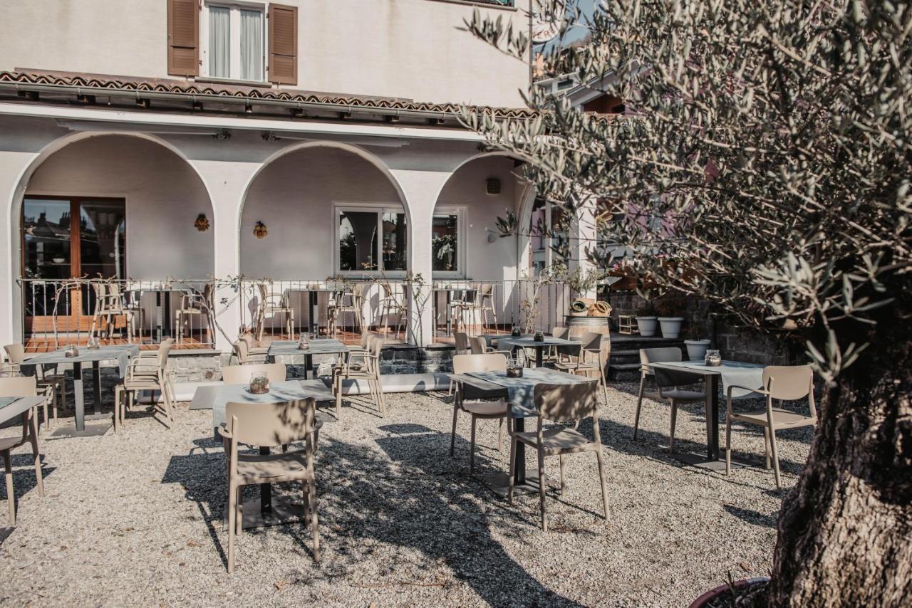 Albergo Ristorante Al Portico Gerra  エクステリア 写真